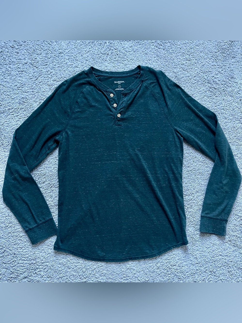 Heathered Dark Green Men’s Long Sleeve Henley size Medium